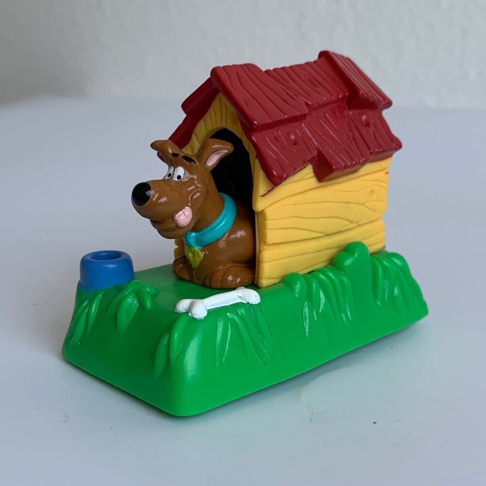 NEW 1996 Scooby Doo Rolling Action Figure